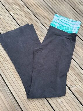 Vintage VS Yoga Pants
